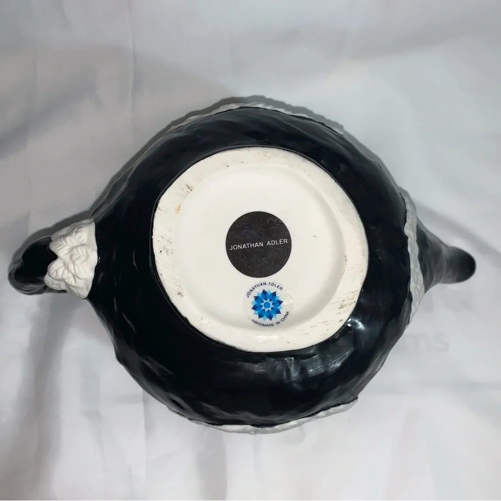 RARE! Jonathan Adler neo-classical NAÎVITÉ modern TEAPOT near mint!